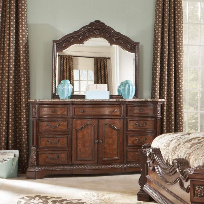 Ledelle bedroom shop set