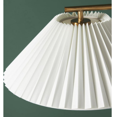 Золотой торшер с белым абажуром Harriet от Louvre home - 