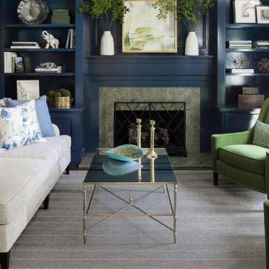 Журнальный стол Hugo с зеркальной столешницей -